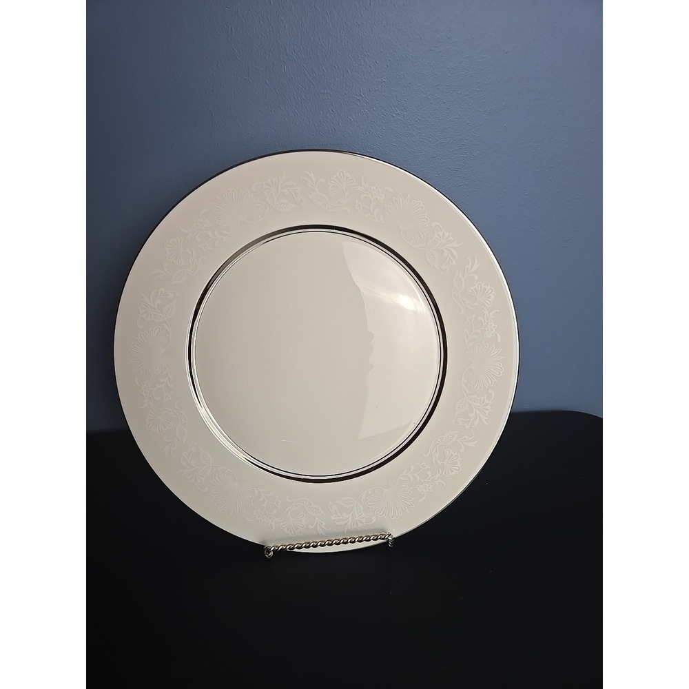 Lenox Oxford White Echo 10 3/4" Dinner Plate – Fine Bone China & Platinum Trim